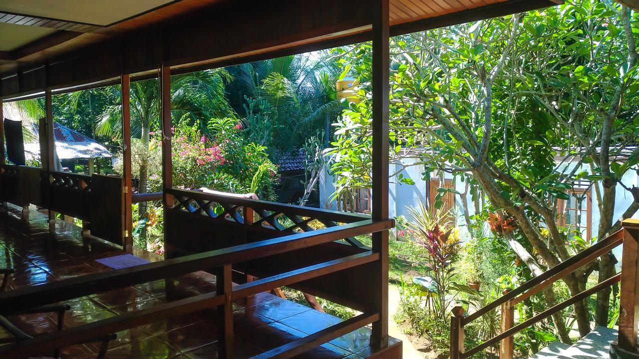 Panorama Backpackers Hotel Bunaken Exterior foto